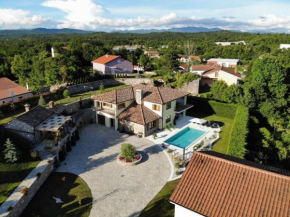 Villa Karla in Mučići - Haus für 6-8 Personen